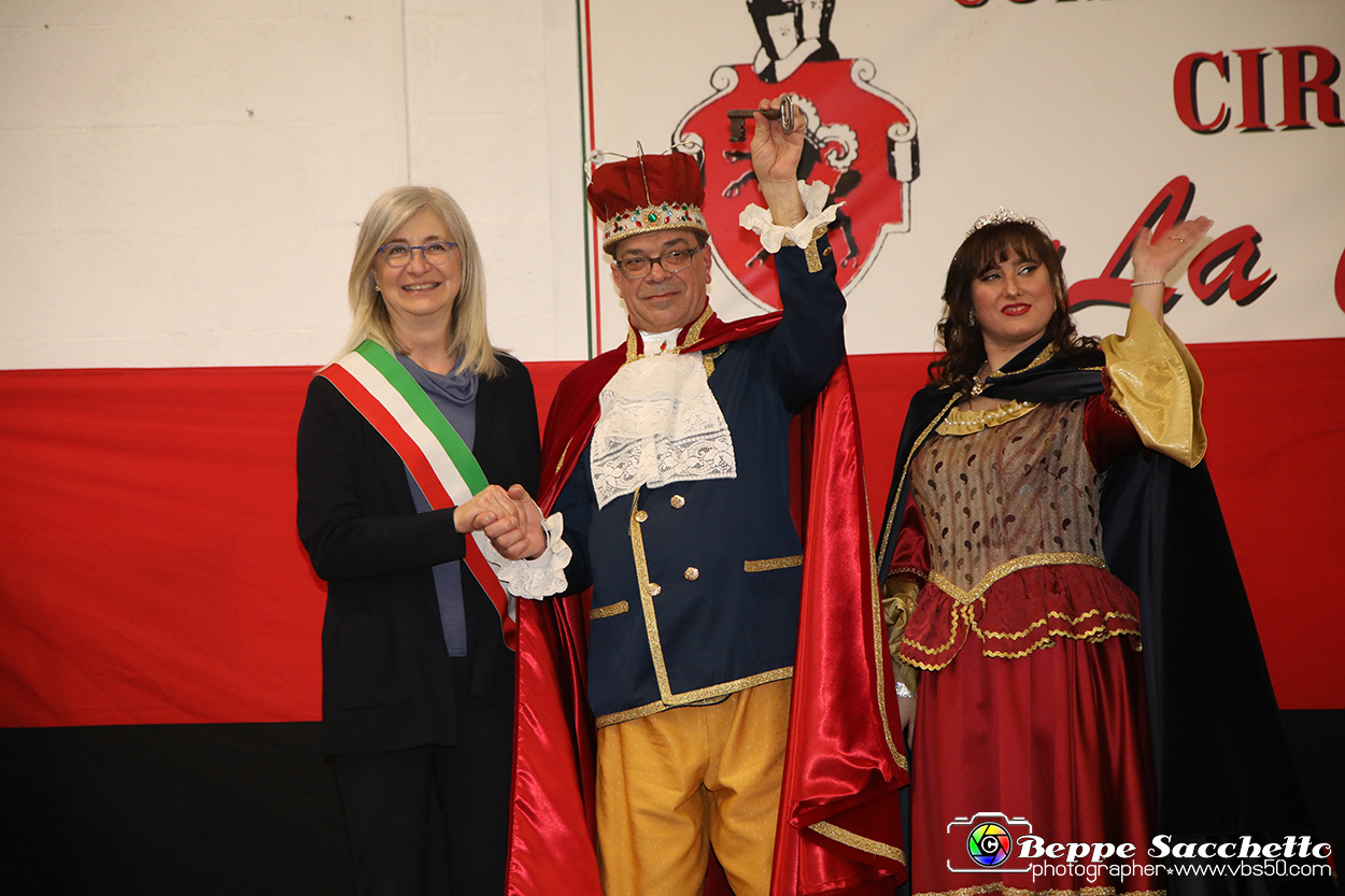 VBS_4713 - Investitura Re Peperone e Bela Povronera Carnevale di Carmagnola 2024.jpg